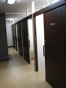 �s�D�O���E���ɕ���